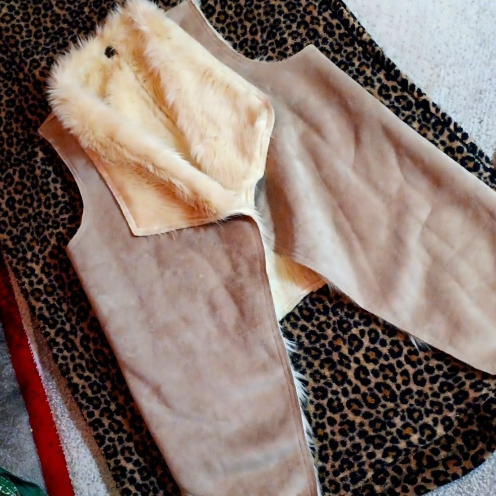 🤠Sanctuary Faux Fur Faux Leather Vest Size Large